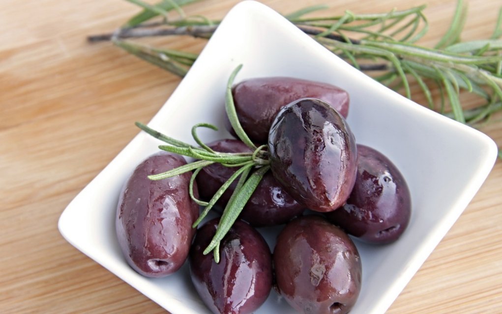 Oliven Kalorien und Nährstoffe der grüne und schwarzen Olivern