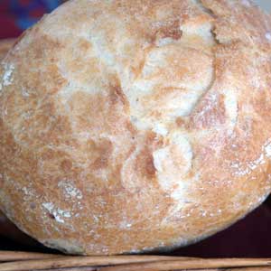 Mit zunehmendem Roggenanteil verbessert sich die Lagerfähigkeit; dennoch bleiben Brötchen nur wenige Stunden frisch und knusprig.