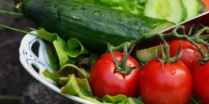 Es gibt viele verschiedene Arten von Salat Pflanzen.